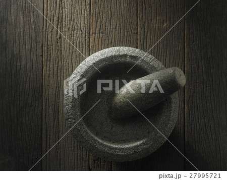 mortar and pestle 27995721