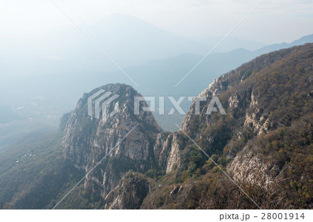 中国・河南省登封 嵩山(太室山) 中国・河南省登封 嵩山(太室山) 28001914