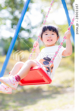 ブランコ大好き！ 28003167