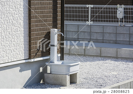 住宅の屋外水栓 28008625