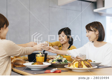 料理　女性 28010494