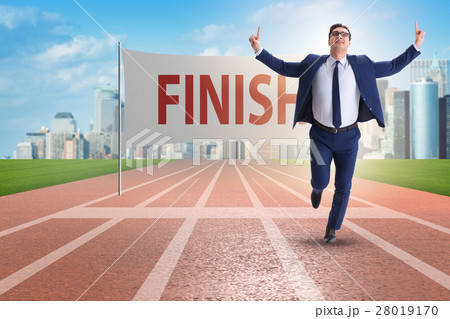 Businessman on the finishing line in competition 28019170