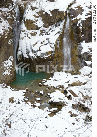 雪の行者滝 雪の行者滝 28022200