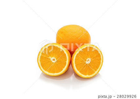 Isolated of citrus tangerine orange on the white 28029926