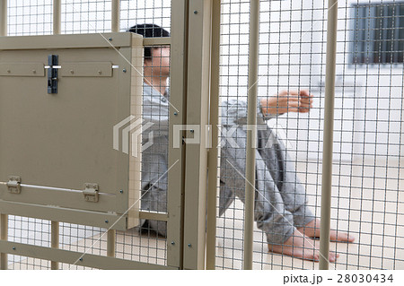 留置所 容疑者イメージ 28030434