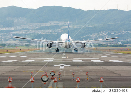 大阪_伊丹空港千里川土手 大阪_伊丹空港千里川土手 28030498