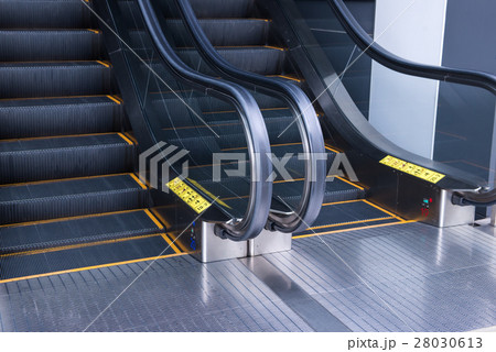 angle of escalator / Escalator 28030613