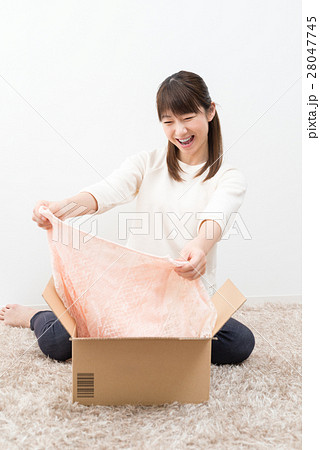 若い女性 ライフスタイル 若い女性 ライフスタイル 28047745