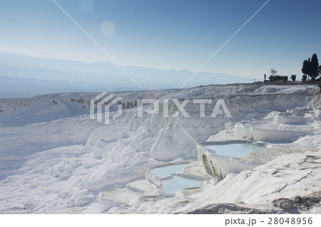 世界遺産！トルコ・パムッカレの石灰棚 28048956