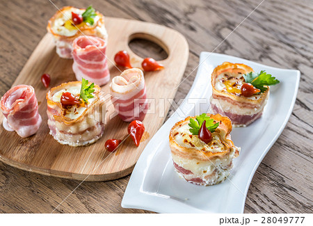 Bacon egg cups Bacon egg cups 28049777