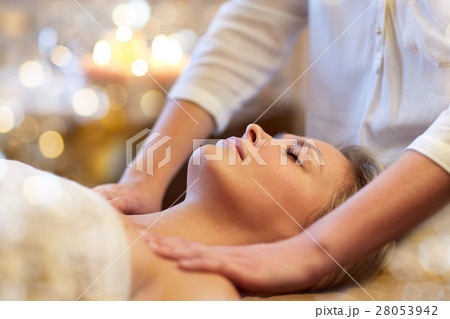 close up of woman lying and having massage in spa 28053942