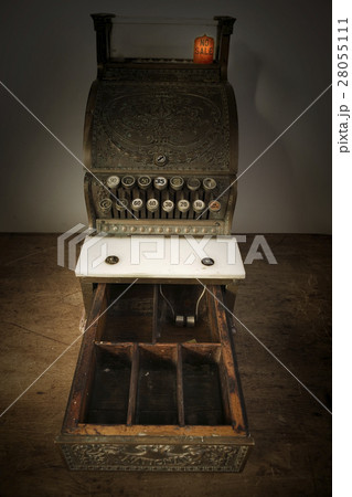 Antique cash register with open drawer 28055111