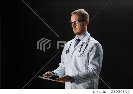 doctor with tablet pc and stethoscope 28056319