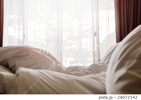lighting through window in Bedroom lighting through window in Bedroom 28072542