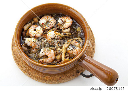 海老と茸のアヒージョコルクボード乗せ 海老と茸のアヒージョコルクボード乗せ 28073145