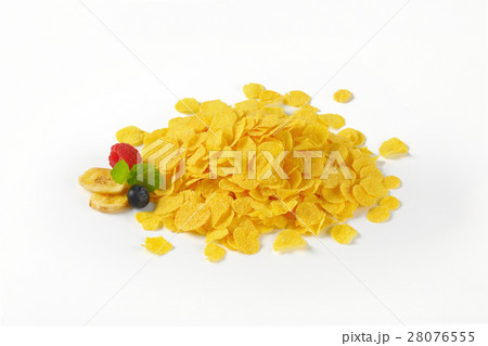 pile of corn flakes 28076555
