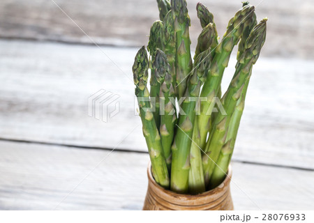 Bunch of fresh asparagus 28076933