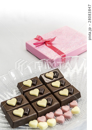 バレンタインデー　チョコレート 28083847
