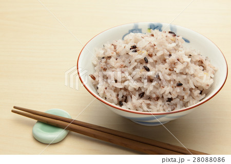 古代米と白米を合わせて炊いたご飯 28088086