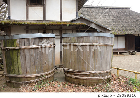 大型の結樽 28089316