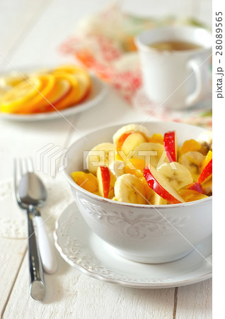 Healthy fruity breakfast Healthy fruity breakfast 28089565