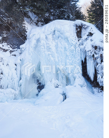 氷瀑　善五郎の滝 28089631