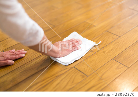 床掃除 主婦 ハウスクリーニング 28092370