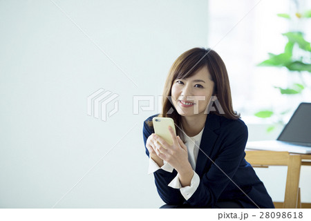 ビジネス 女性 ビジネス 女性 28098618