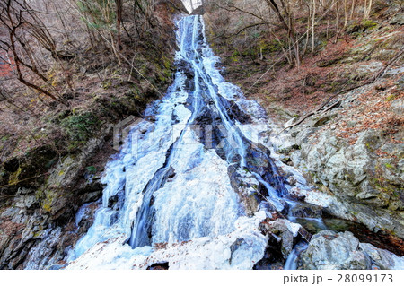 冬の丸神の滝 28099173