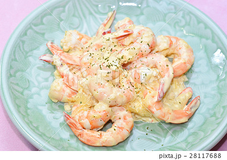 エビマヨ（海老のマヨネーズ炒め／和え）料理。 28117688