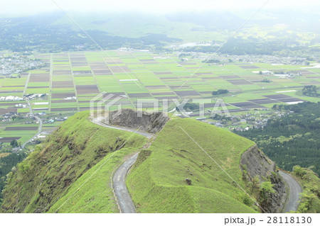 阿蘇高原 ラピュタの道 28118130