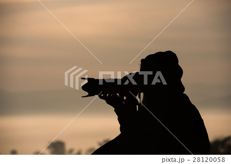 silhouette asian women photography take a photo silhouette asian women photography take a photo 28120058