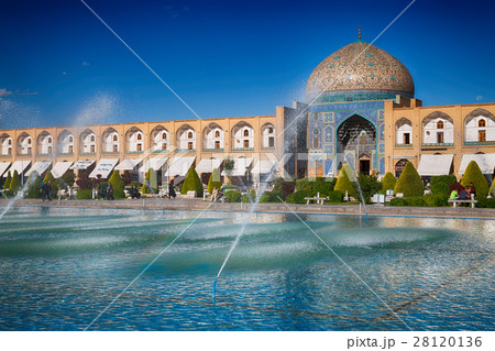 in iran old square mosque 28120136