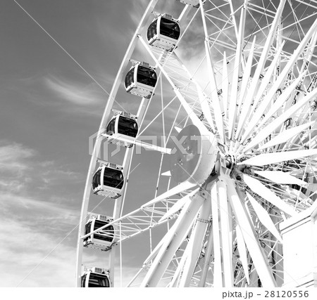in south africa close up of the blur ferris weel in south africa close up of the blur ferris weel 28120556