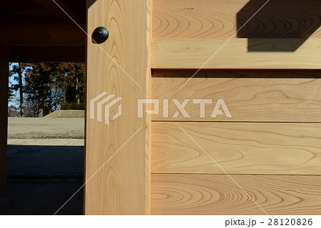 高崎市箕輪城跡の郭馬出西虎口門 28120826