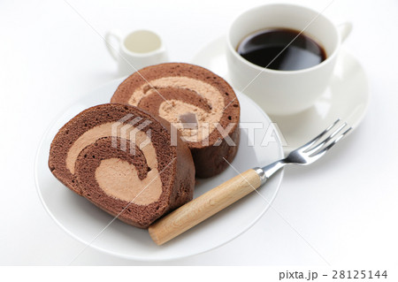 チョコレートロールケーキ 28125144