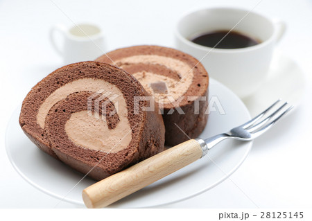 チョコレートロールケーキ 28125145