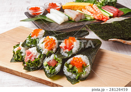 手巻き寿司 手巻き寿司 28126459