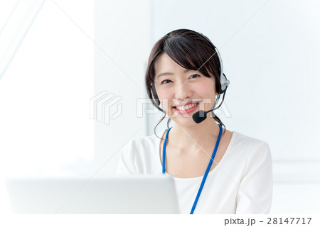 若い女性、ビジネスウーマン、オペレーター 28147717