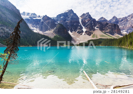 Moraine lake Moraine lake 28149281