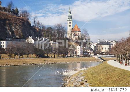Salzach river. Salzburg, Austria Salzach river. Salzburg, Austria 28154779