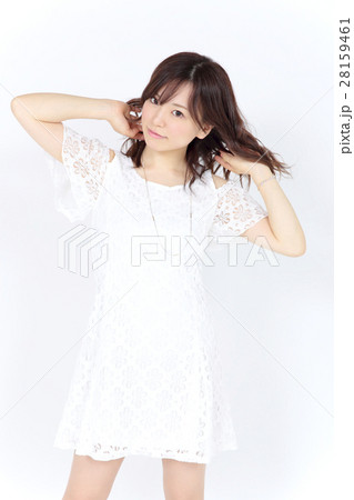 若い女性　ファッション ポートレート 28159461