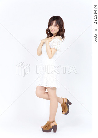 若い女性 ファッション ポートレート 若い女性 ファッション ポートレート 28159474