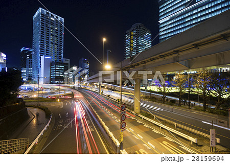 東京 夜景 大都会の幹線道路が交差する 赤坂見附 港区の写真素材