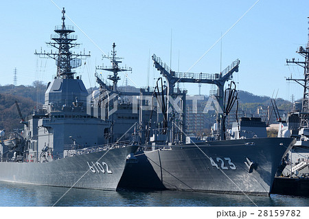 試験艦あすかと補給艦ときわ 28159782