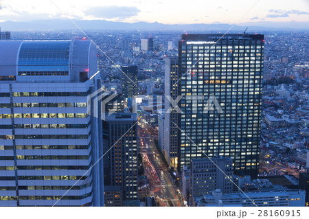 新宿 新宿高層ビル群を見下ろす 夜景 トワイライト クローズアップ 中野坂上 地平線 新宿 新宿高層ビル群を見下ろす 夜景 トワイライト クローズアップ 中野坂上 地平線 28160915
