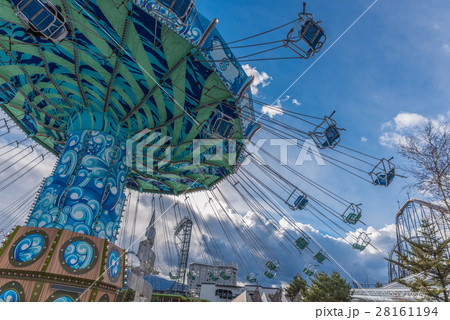 Giant swing at Fuji-Q Highland theam park,Japan Giant swing at Fuji-Q Highland theam park,Japan 28161194