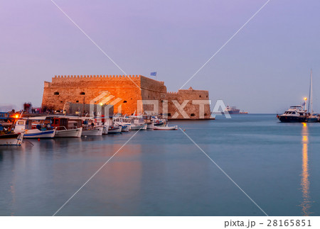 Heraklion. The old Venetian fortress at night. 28165851