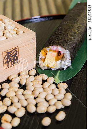 節分イメージ~恵方巻~ 節分イメージ~恵方巻~ 28166313