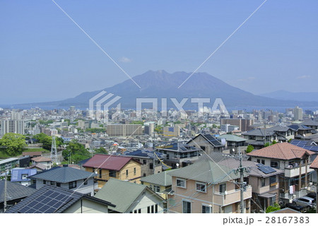 鹿児島市と桜島 28167383
